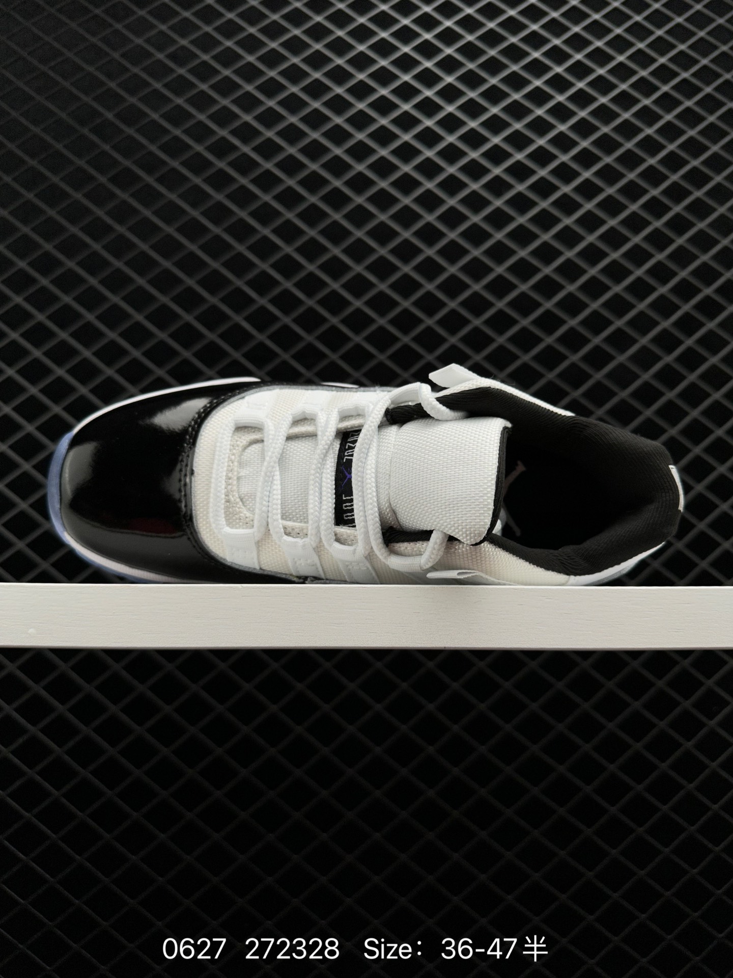 Air Jordan 11 Retro Low 